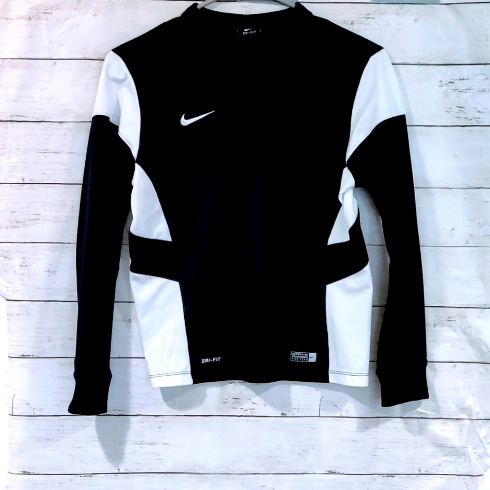 Nike DRI-FIT Top
